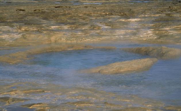 Erupting Strokkur 1