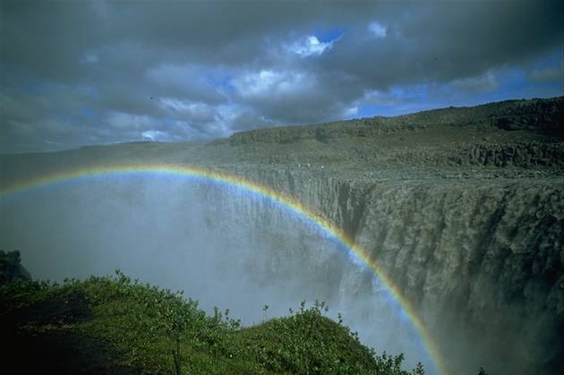 Dettifoss mit Regenbogen