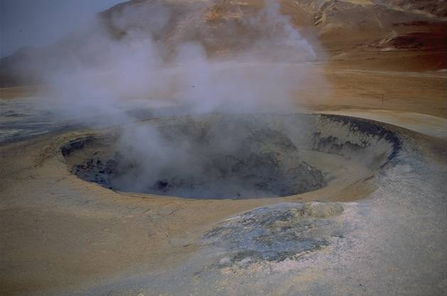 Hot spring at Hverarönd