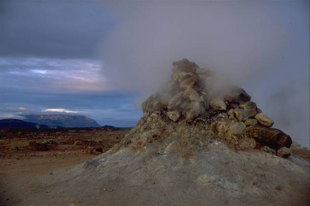 Hot vapour at Hverarönd