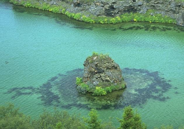 Lava island in lake Mvatn