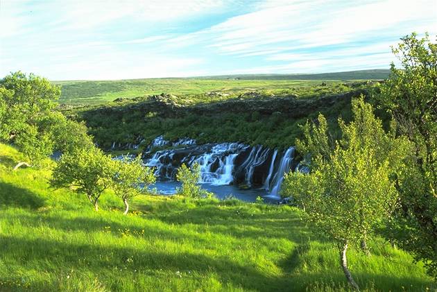 Hraunfossar in the morning