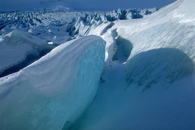 Glacier wall