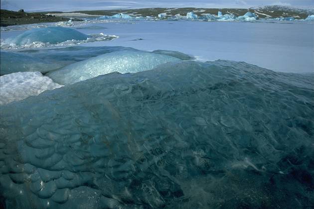 Structures in the ice